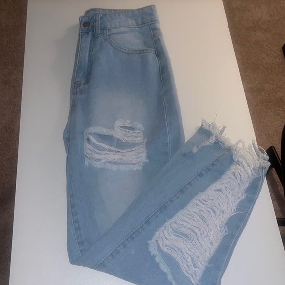 SHEIN Denim - Boyfriend for boot cut crop light ripped denim 💙